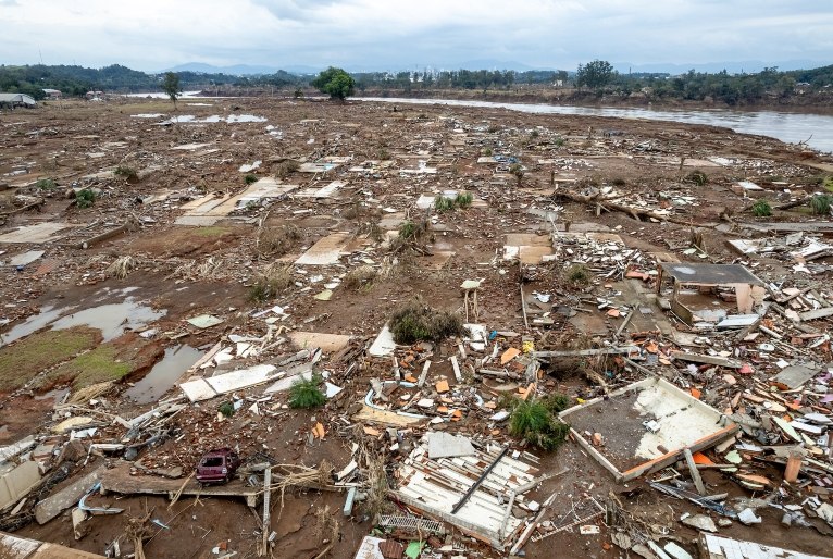 Desastres climáticos: estudo do Cemaden aponta que 91,5% dos municípios brasileiros sofreram desastres climáticos entre 1991 e 2024. Entenda os dados e como se preparar.